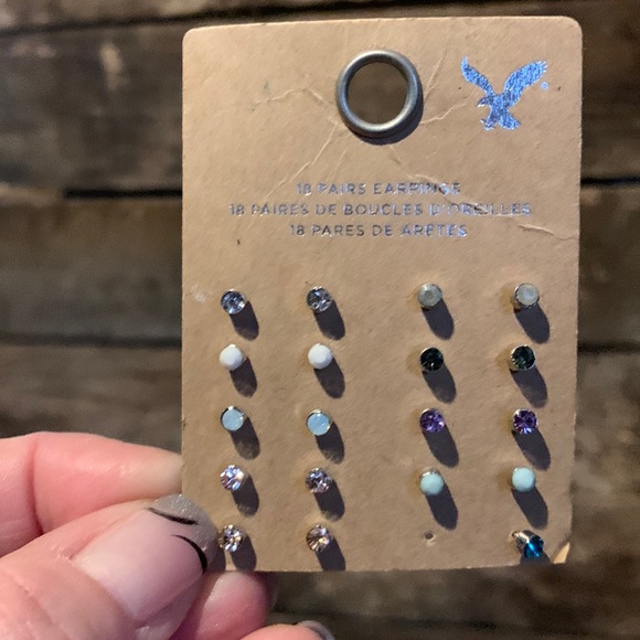 💰BOGO FREE AEO 9 1/2 Post Earrings Set NEW